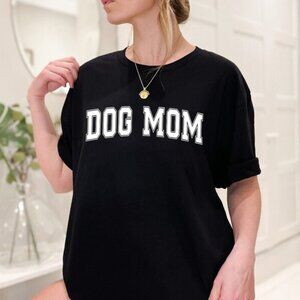 Dog Mom NEW black short sleeve shirt